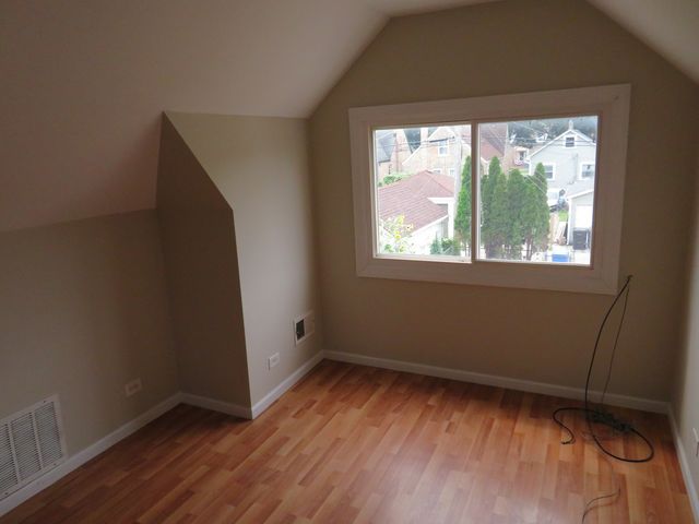 6957 W Fletcher Street, Chicago, IL 60634