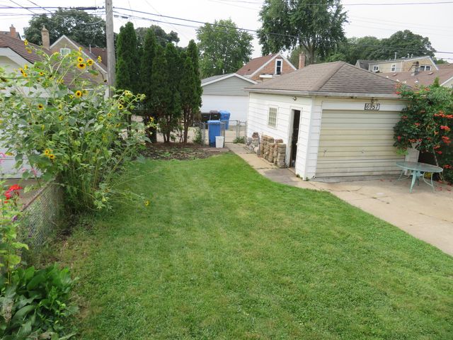 6957 W Fletcher Street, Chicago, IL 60634