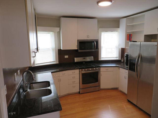 6957 W Fletcher Street, Chicago, IL 60634