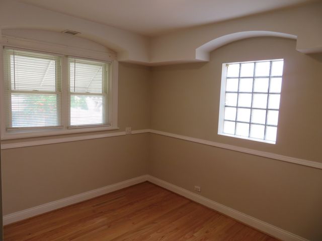 6957 W Fletcher Street, Chicago, IL 60634