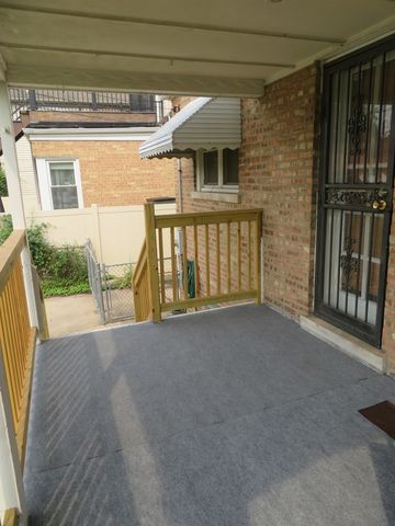 6957 W Fletcher Street, Chicago, IL 60634