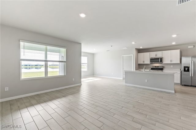 10321 BLOOMING BLOSSOM CT, Fort Myers, FL 33905