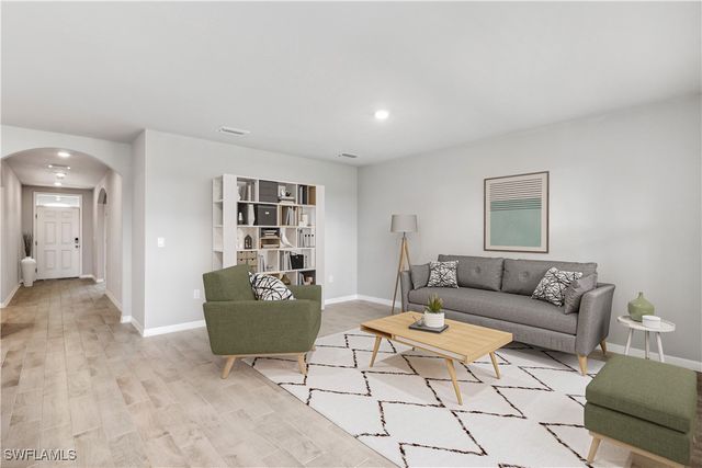 10321 BLOOMING BLOSSOM CT, Fort Myers, FL 33905