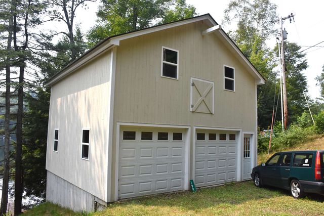 195 Meadow Lane, Woodbury, VT 05681