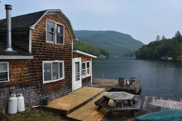 195 Meadow Lane, Woodbury, VT 05681