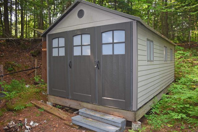 195 Meadow Lane, Woodbury, VT 05681