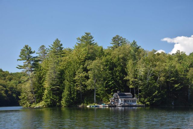 195 Meadow Lane, Woodbury, VT 05681
