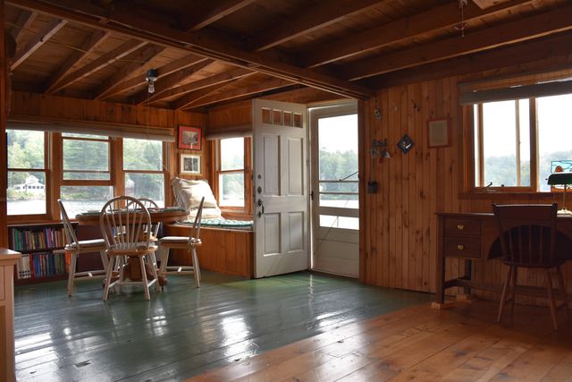 195 Meadow Lane, Woodbury, VT 05681