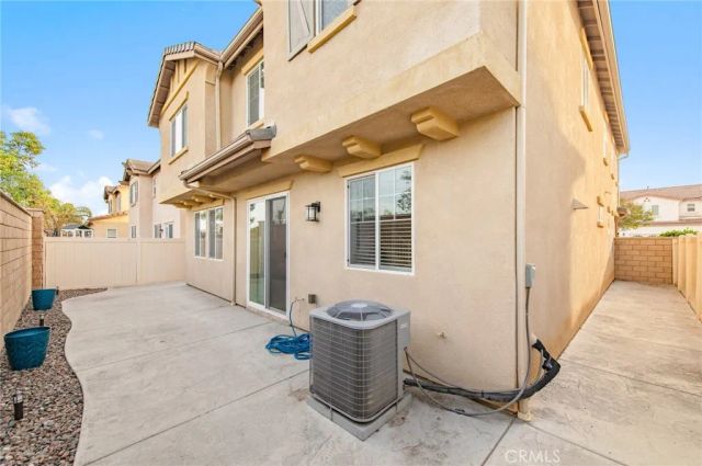 7114 Beckett Field, Eastvale, CA 92880