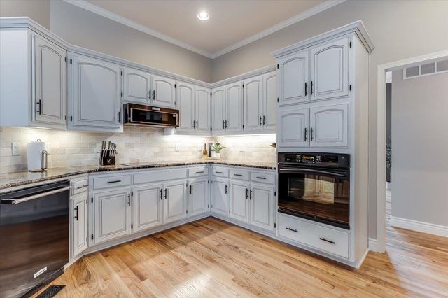 8509 W Northridge St, Wichita, KS 67205