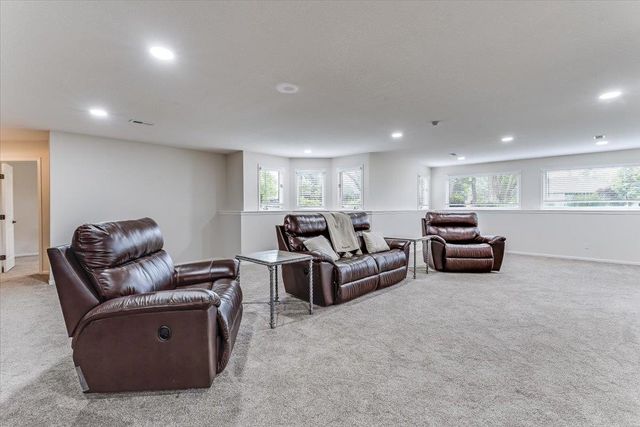 8509 W Northridge St, Wichita, KS 67205