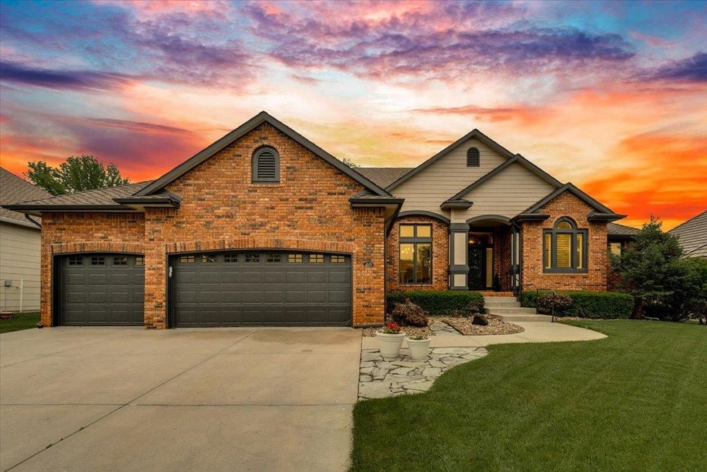 8509 W Northridge St, Wichita, KS 67205