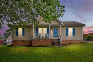 2879 Chinquapin Ln, Clarksville, TN 37043