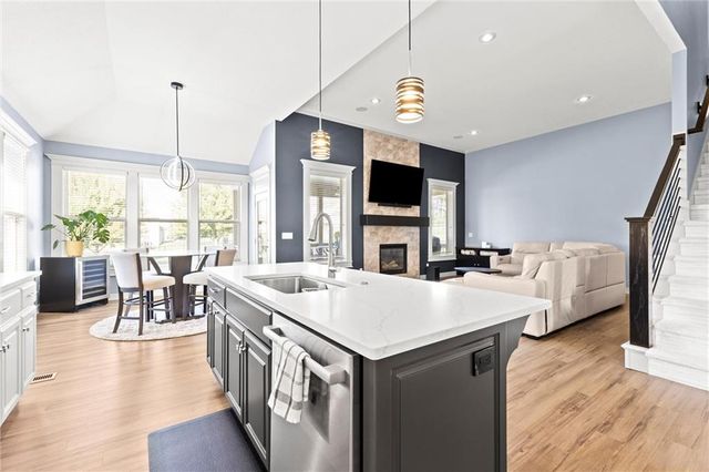 1214 High Ridge Court, Raymore, MO 64083