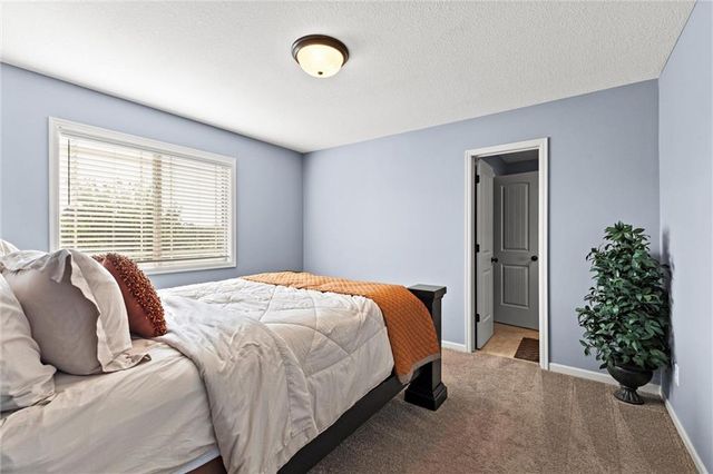 1214 High Ridge Court, Raymore, MO 64083