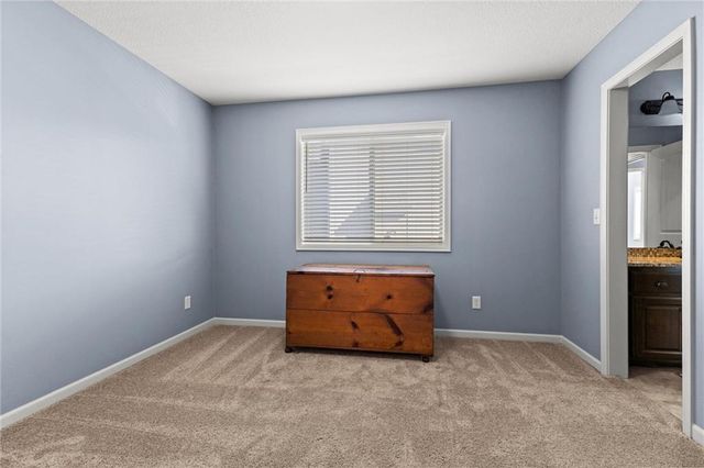 1214 High Ridge Court, Raymore, MO 64083