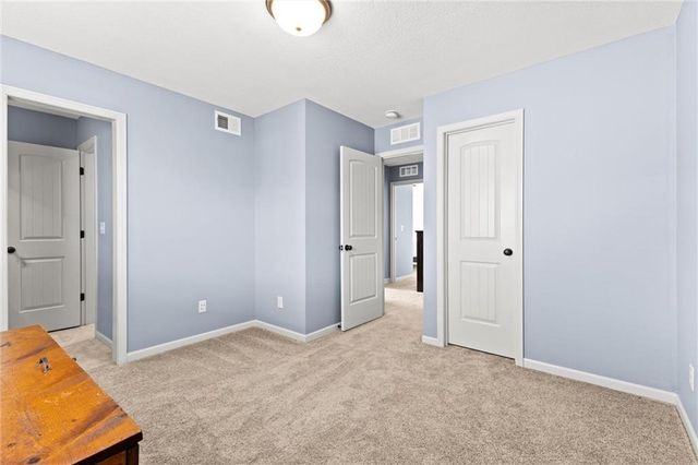 1214 High Ridge Court, Raymore, MO 64083