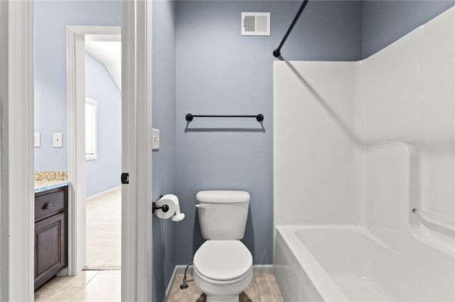 1214 High Ridge Court, Raymore, MO 64083