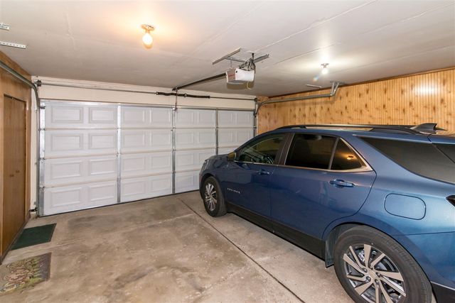 37648 N Laurel Park Drive 63, Livonia, MI 48152