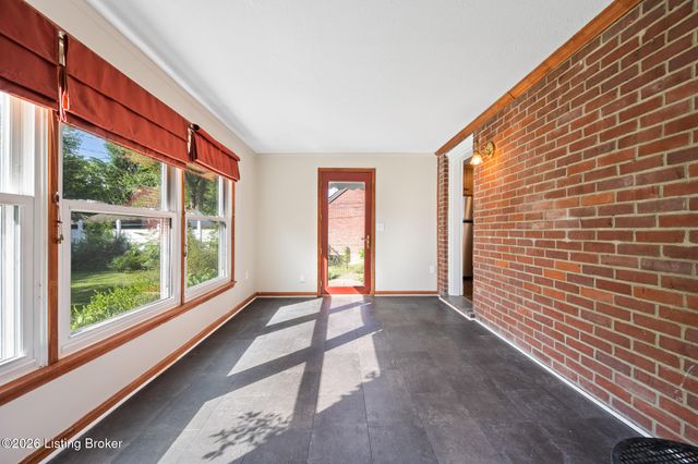 5605 Morrison Ave, Louisville, KY 40214