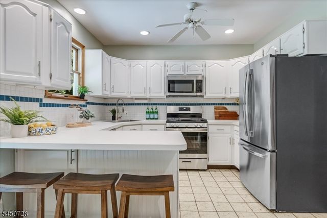 52 Warfield St, Montclair Twp., NJ 07043