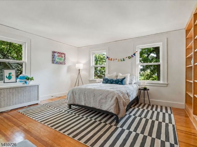 52 Warfield St, Montclair Twp., NJ 07043