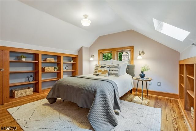 52 Warfield St, Montclair Twp., NJ 07043