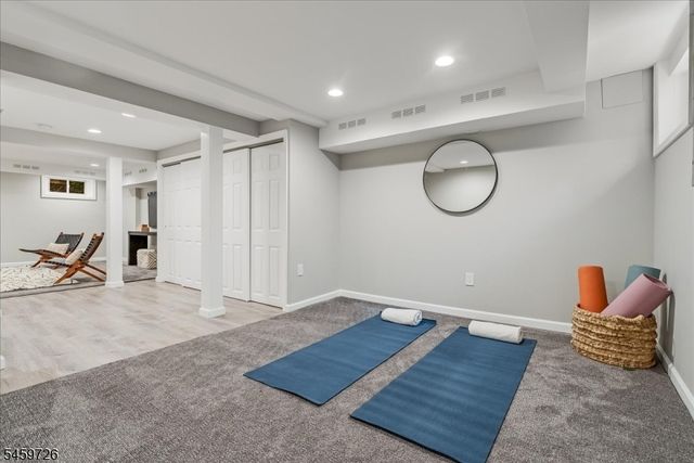 52 Warfield St, Montclair Twp., NJ 07043