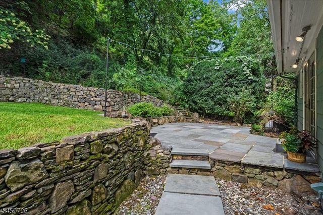 52 Warfield St, Montclair Twp., NJ 07043