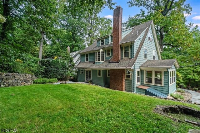 52 Warfield St, Montclair Twp., NJ 07043