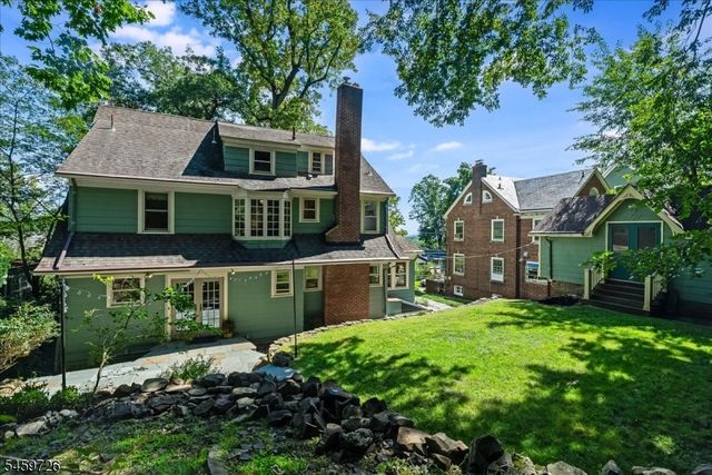 52 Warfield St, Montclair Twp., NJ 07043