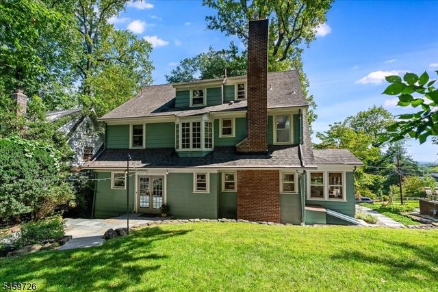 52 Warfield St, Montclair Twp., NJ 07043