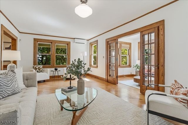 52 Warfield St, Montclair Twp., NJ 07043
