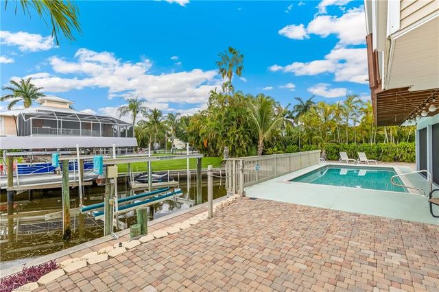 4692 Spring Creek DR, Bonita Springs, FL 34134