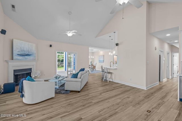 1 Bay Drive, Sneads Ferry, NC 28460