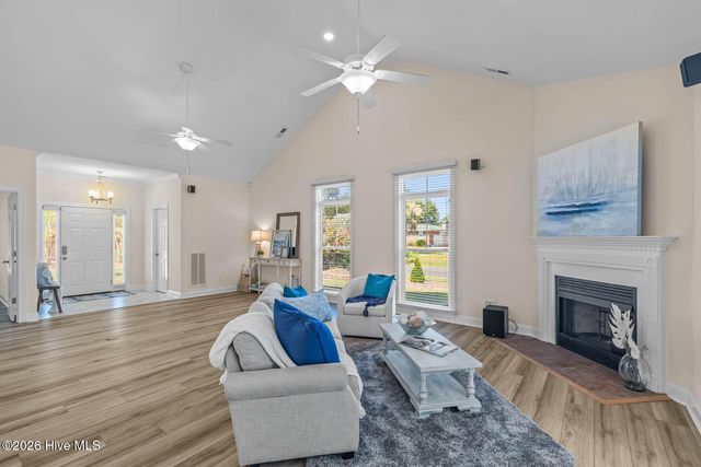 1 Bay Drive, Sneads Ferry, NC 28460