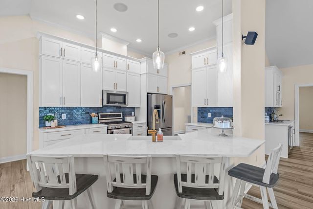 1 Bay Drive, Sneads Ferry, NC 28460