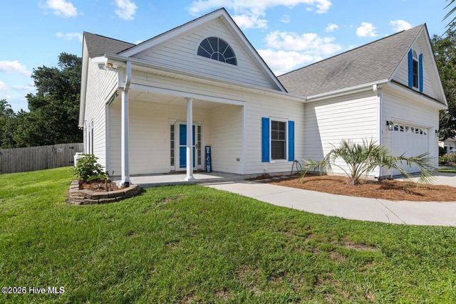 1 Bay Drive, Sneads Ferry, NC 28460