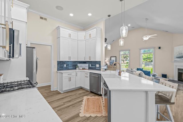 1 Bay Drive, Sneads Ferry, NC 28460