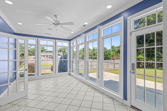 1 Bay Drive, Sneads Ferry, NC 28460