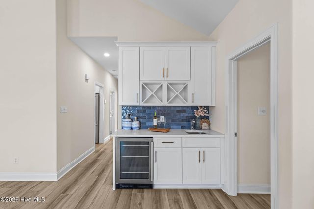 1 Bay Drive, Sneads Ferry, NC 28460