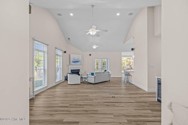 1 Bay Drive, Sneads Ferry, NC 28460