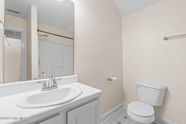 1 Bay Drive, Sneads Ferry, NC 28460