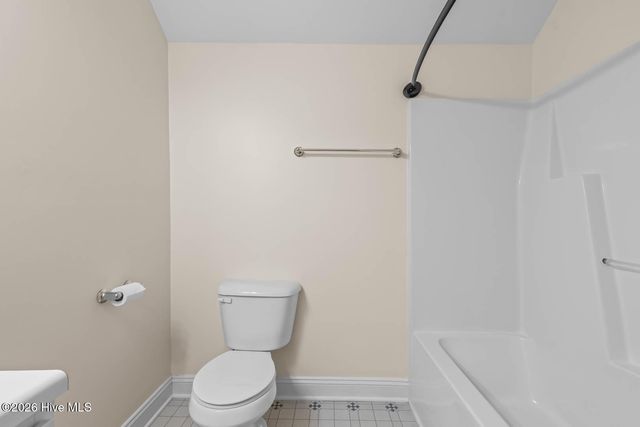 1 Bay Drive, Sneads Ferry, NC 28460