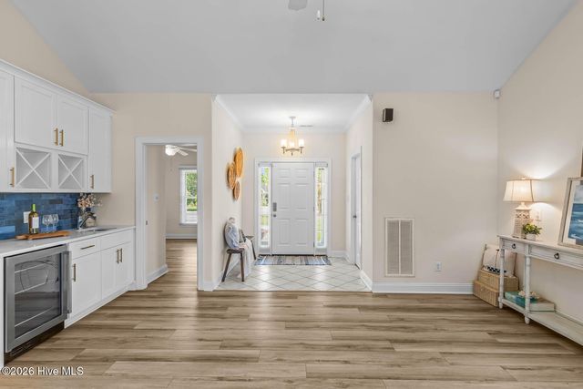 1 Bay Drive, Sneads Ferry, NC 28460