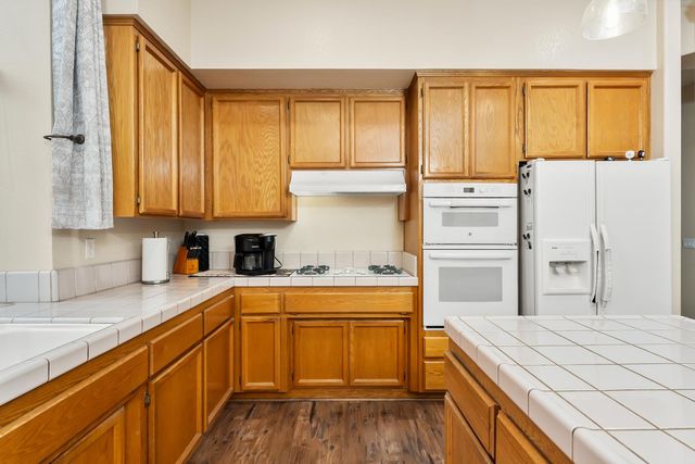 11858 Point Rock Way, Gold River, CA 95670