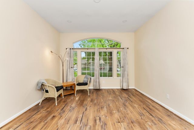 11858 Point Rock Way, Gold River, CA 95670