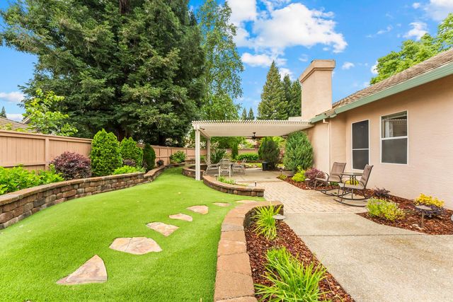 11858 Point Rock Way, Gold River, CA 95670