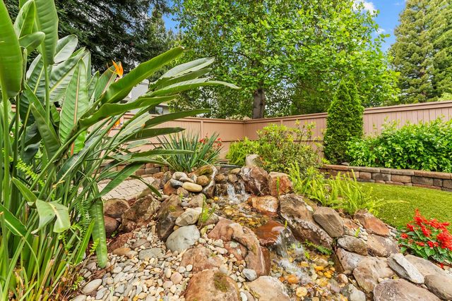 11858 Point Rock Way, Gold River, CA 95670