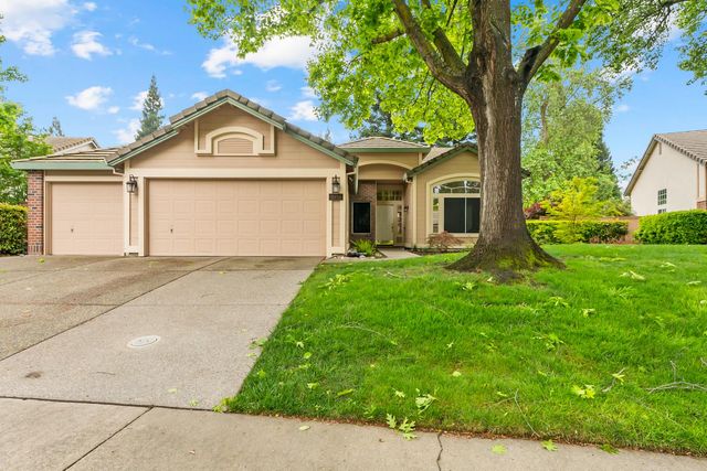 11858 Point Rock Way, Gold River, CA 95670